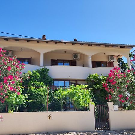 Apartments Busic Biograd Na Moru Dış mekan fotoğraf
